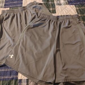 Under Armour Men's Athletic Gray Shorts
